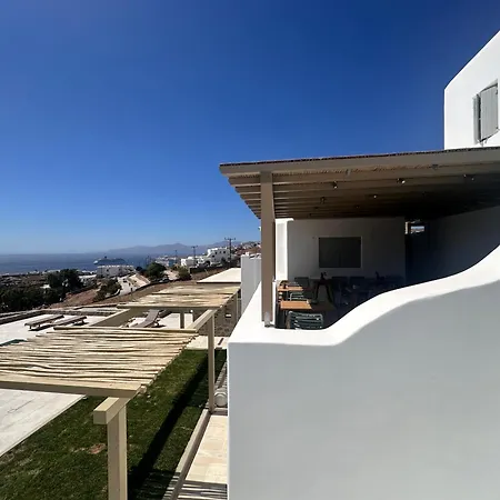 לינה וארוחת בוקר Ostria View Suites Mykonos Mykonos Town