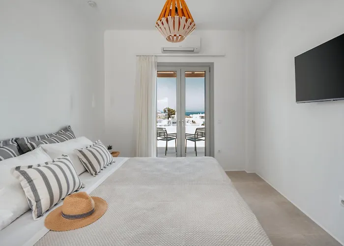 Ostria View Suites Mykonos לינה וארוחת בוקר
